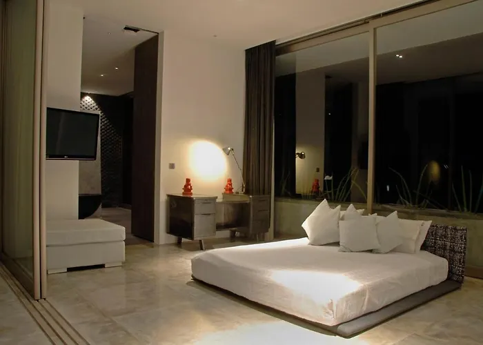 Modern 4bd With Pool Villa
