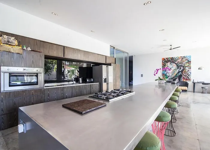 别墅 Modern 4bd With Pool