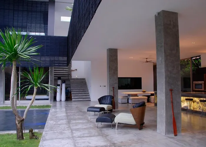 别墅 Modern 4bd With Pool