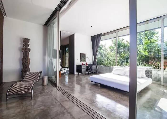 Modern 4bd With Pool Villa